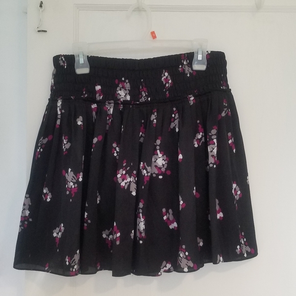 Women's Black Skater Style Skirt - Picture 4 of 4